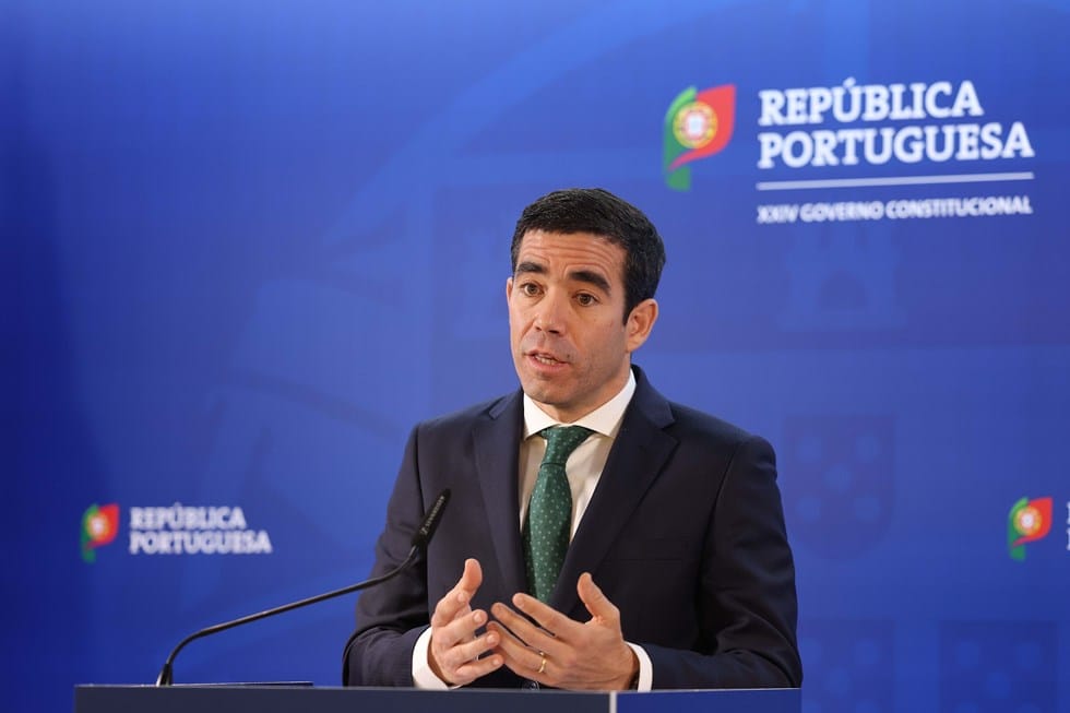 Governo deve publicar nesta semana decreto que prorroga títulos CPLP