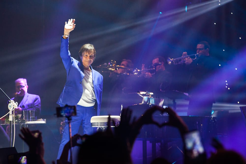 Roberto Carlos fará turnê em Portugal; dois shows já tem ingressos esgotados