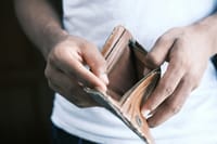 Pergunte ao Advogado: ter dívidas no Brasil é impedimento para solicitar um visto para Portugal? imagem do post